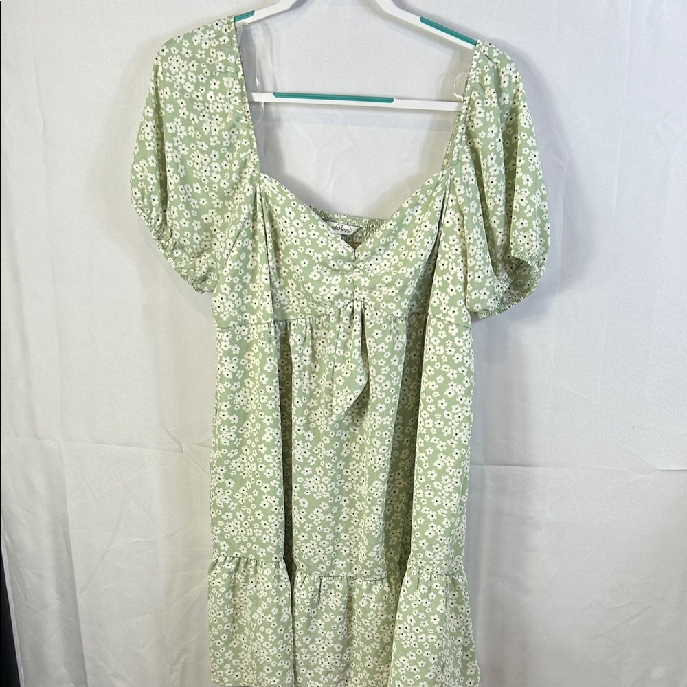 Speechless Light Green Floral Midi Dress Size XXL with pockets stretch back